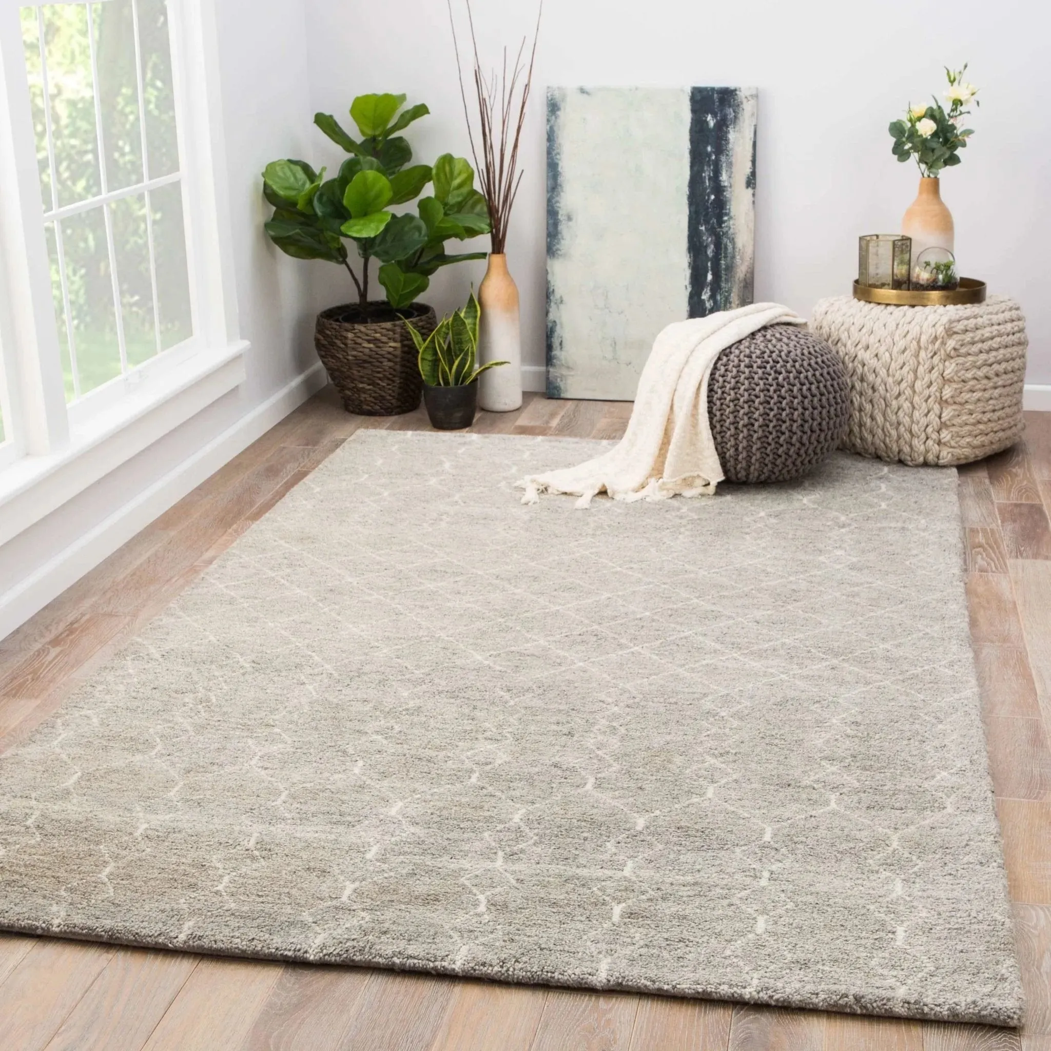 Gray and White Indira Margo Flint Cloud Dancer Rug